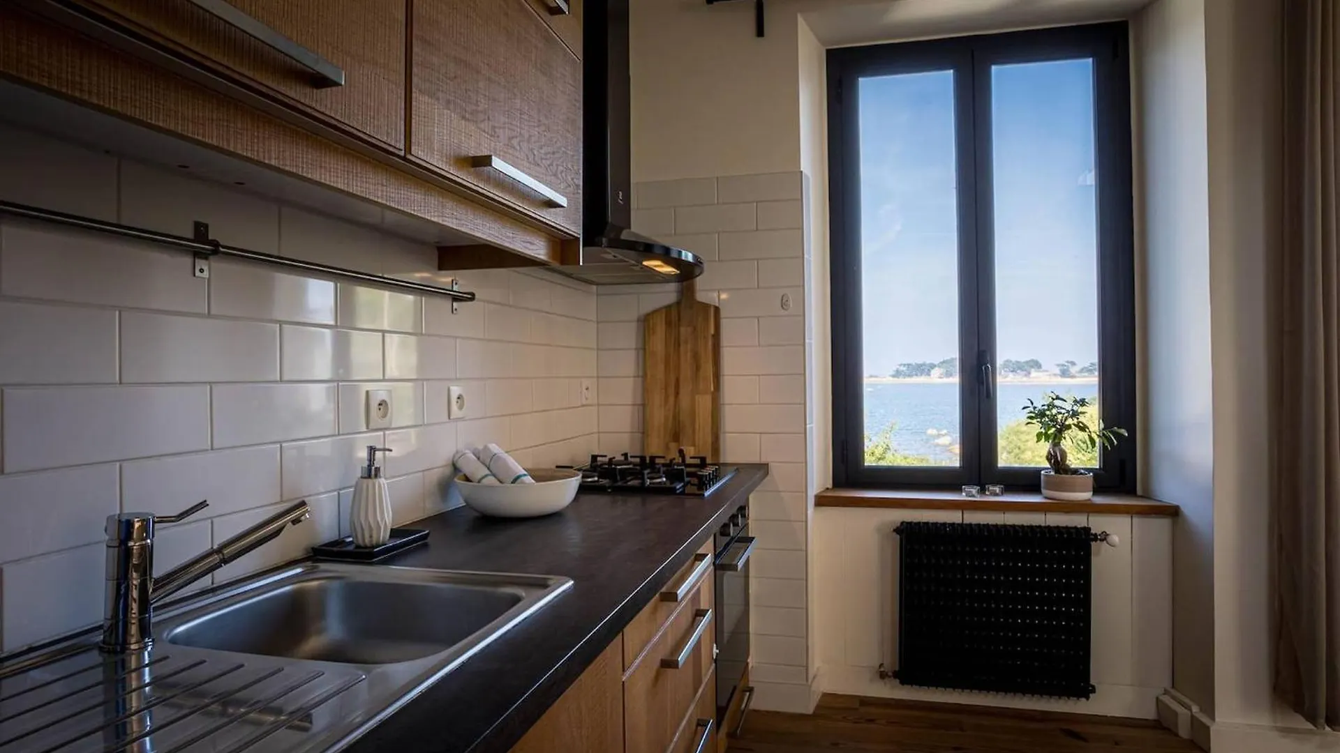 Holiday home Hjem Petite, Port Blanc Facing The Sea Villa Penvenan